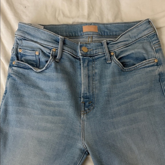 MOTHER Women's Light Blue Ankle Jeans - Picture 12 of 13